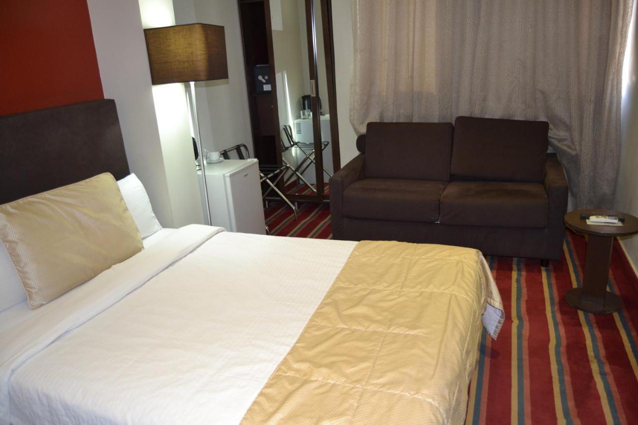 The J Hotel & Spa Beiroet Buitenkant foto