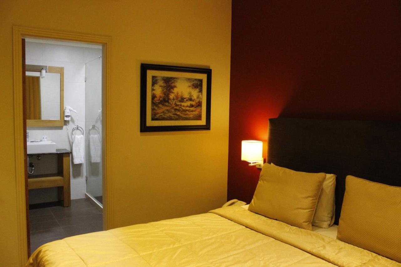 The J Hotel & Spa Beiroet Buitenkant foto