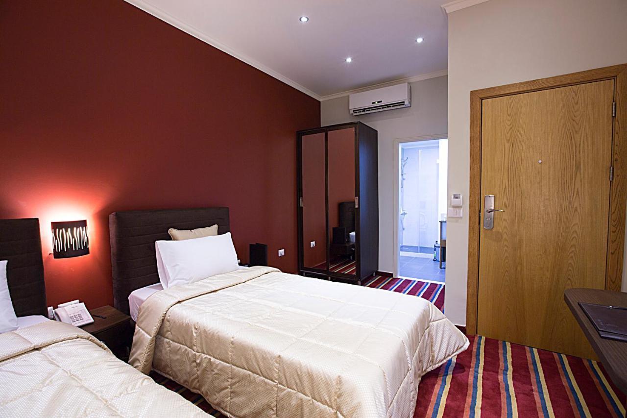 The J Hotel & Spa Beiroet Buitenkant foto